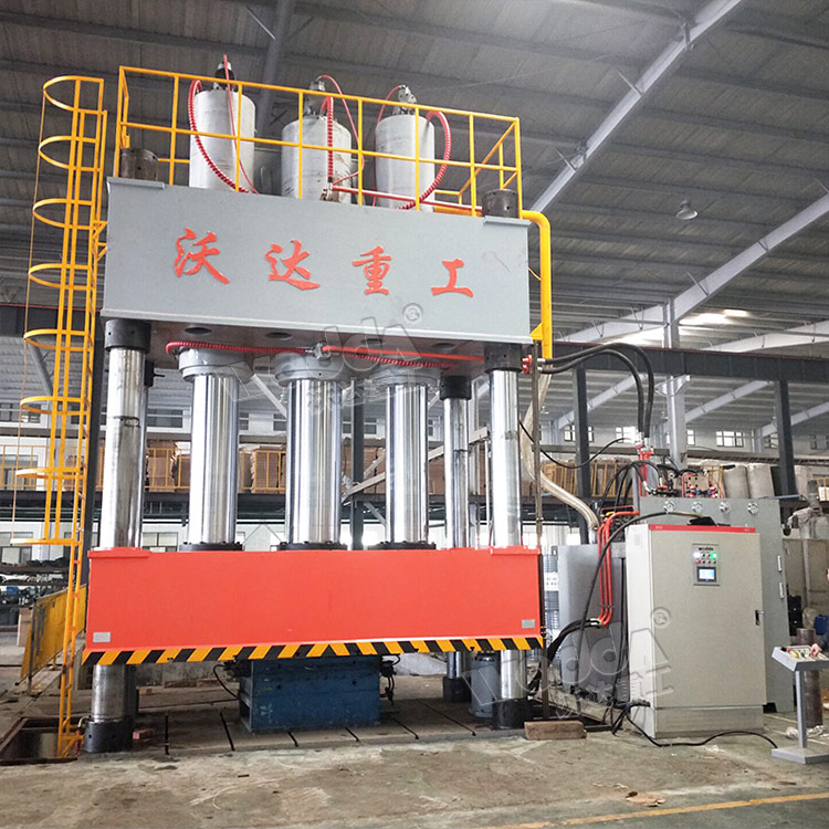 2000噸汽車(chē)零部件模壓成型液壓機(jī)