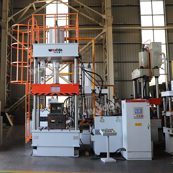 200噸四柱液壓機(jī)